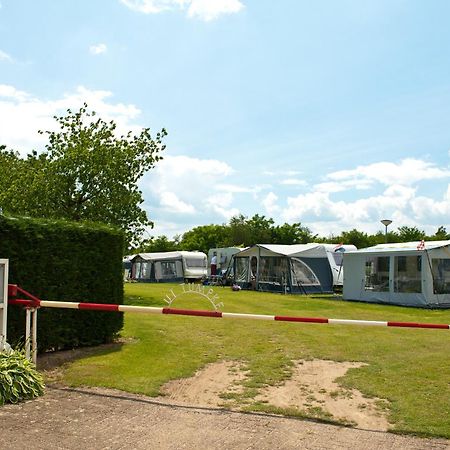 Camping En Vakantiewoning 'Ut Tumpke' Kessel  Exteriör bild